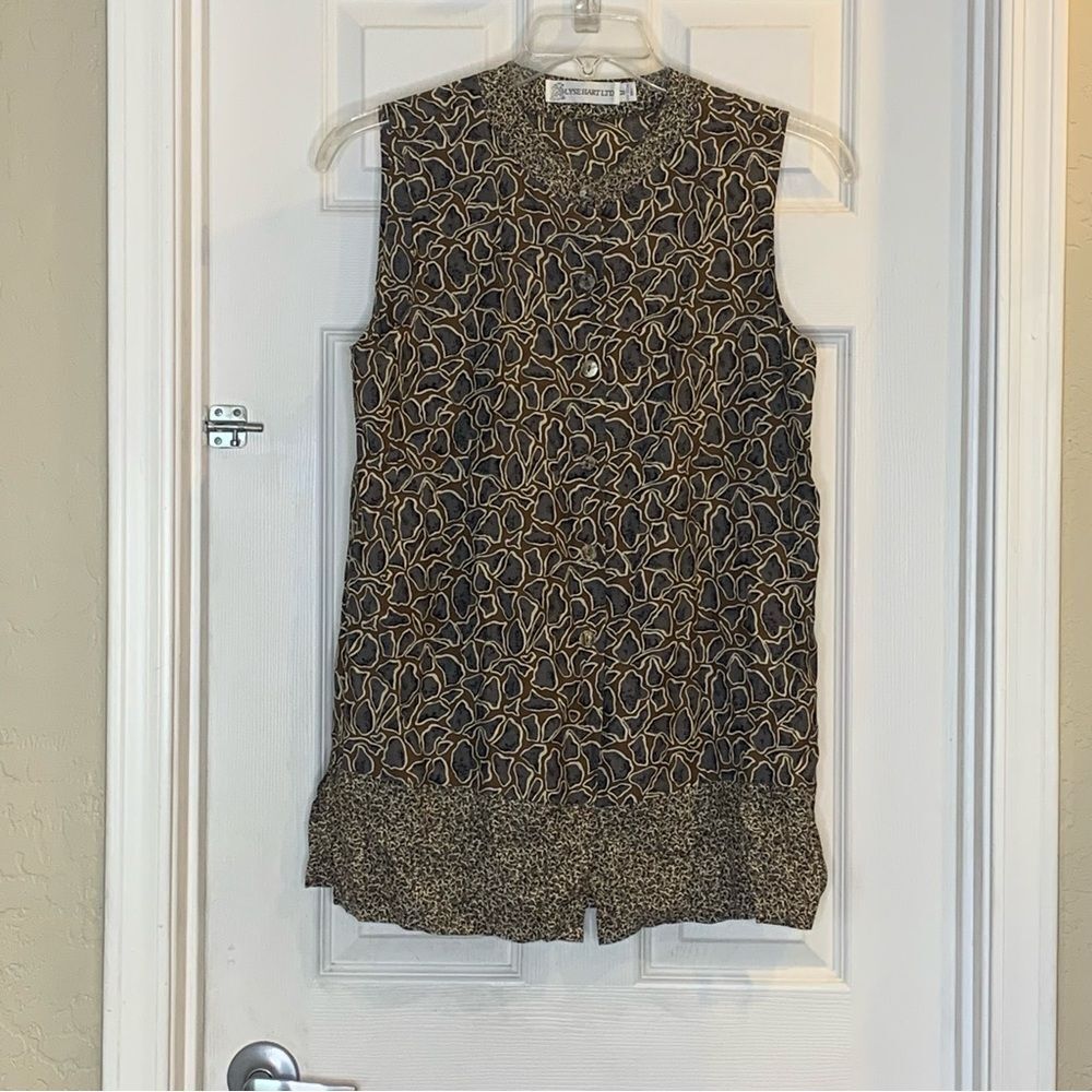 Ilyse Hart LTD Animal Print Sleeveless Blouse Size Medium